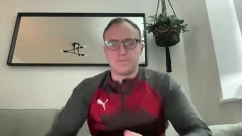 Snapshot of hotholby86 chatting on 12/27/24, 03:37 hotholby86 online show from 12/27/24, 03:37