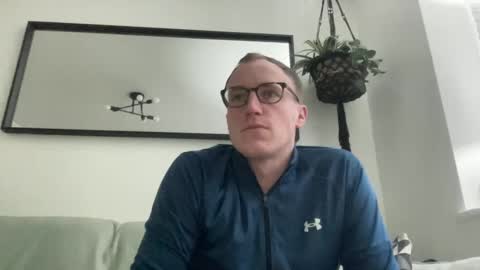 Snapshot of hotholby86 chatting on 01/05/25, 03:23 hotholby86 online show from 01/05/25, 03:23