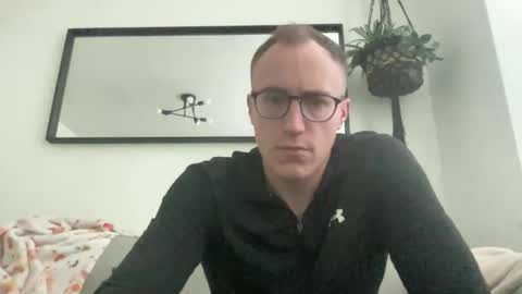 Snapshot of hotholby86 chatting on 11/09/25, 02:48 hotholby86 online show from 11/09/25, 02:48