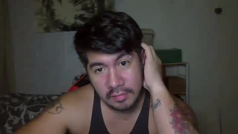 Snapshot of hothunkybear23 chatting on 12/14/24, 05:51 Khel online show from 12/14/24, 05:51