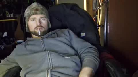 Snapshot of hothusband28931194 chatting on 12/15/25, 02:32 TW28 online show from 12/15/25, 02:32