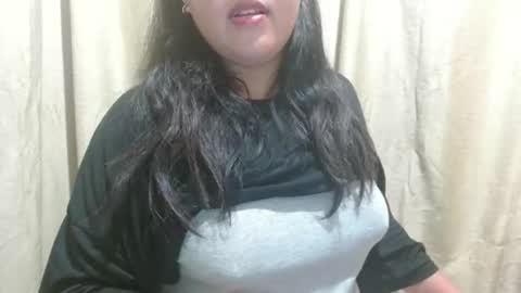 Snapshot of hotiemorenagurl18 chatting on 09/11/25, 09:48 hotiemorenagurl18 online show from 09/11/25, 09:48
