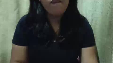hotiemorenagurl18 online show from 11/24/25, 08:03