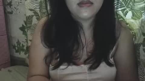 hotiemorenagurl18 online show from 04/17/26, 03:42