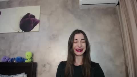 Snapshot of hotilia18 chatting on 02/03/26, 05:40 Lia online show from 02/03/26, 05:40