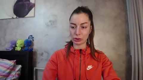 Snapshot of hotilia18 chatting on 02/22/26, 02:37 Lia online show from 02/22/26, 02:37