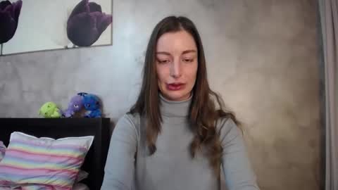 Snapshot of hotilia18 chatting on 02/25/26, 11:09 Lia online show from 02/25/26, 11:09