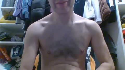 hottitan  twitter Marianoshcam online show from 10/29/25, 03:53