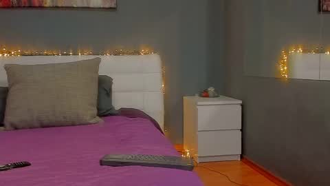 Jennyfer online show from 04/25/26, 01:41