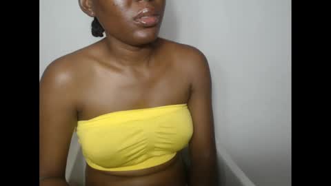 Snapshot of hotjessie0 chatting on 01/15/25, 07:15 hotjessie0 online show from 01/15/25, 07:15