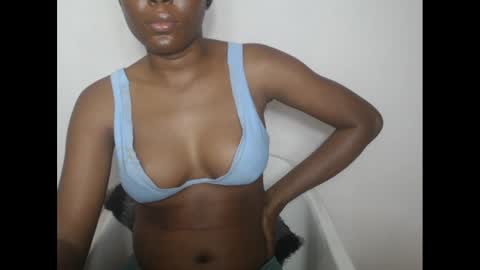 Snapshot of hotjessie0 chatting on 01/21/25, 10:08 hotjessie0 online show from 01/21/25, 10:08