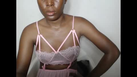Snapshot of hotjessie0 chatting on 02/04/25, 04:05 hotjessie0 online show from 02/04/25, 04:05