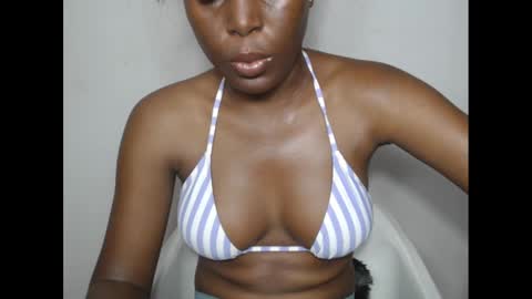 Snapshot of hotjessie0 chatting on 03/01/25, 06:03 hotjessie0 online show from 03/01/25, 06:03