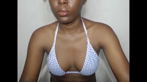 Snapshot of hotjessie0 chatting on 03/04/25, 05:42 hotjessie0 online show from 03/04/25, 05:42