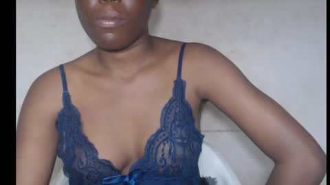 Snapshot of hotjessie0 chatting on 10/12/25, 06:12 hotjessie0 online show from 10/12/25, 06:12