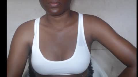Snapshot of hotjessie0 chatting on 10/13/25, 04:34 hotjessie0 online show from 10/13/25, 04:34