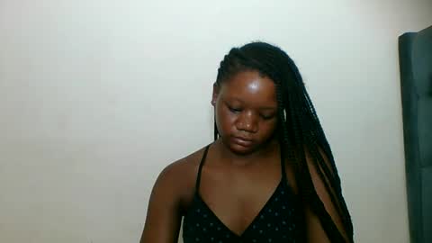 Snapshot of hotjeylee chatting on 05/20/26, 06:58 LOYCE online show from 05/20/26, 06:58