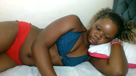 Snapshot of hotjeylee chatting on 06/01/26, 10:55 LOYCE online show from 06/01/26, 10:55