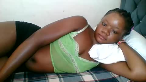 Snapshot of hotjeylee chatting on 06/15/26, 11:34 LOYCE online show from 06/15/26, 11:34