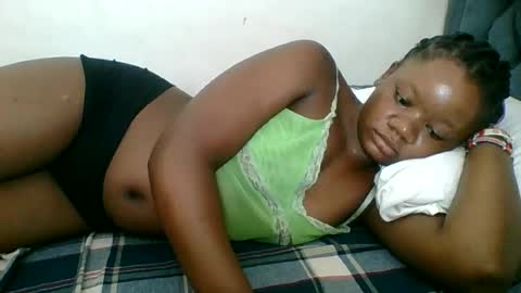 Snapshot of hotjeylee chatting on 06/15/26, 11:40 LOYCE online show from 06/15/26, 11:40