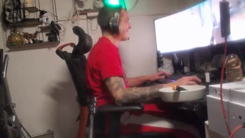 Snapshot of hotkinkytat chatting on 12/17/24, 02:12 hotkinkytat online show from 12/17/24, 02:12