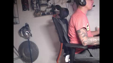 Snapshot of hotkinkytat chatting on 11/15/25, 09:54 hotkinkytat online show from 11/15/25, 09:54