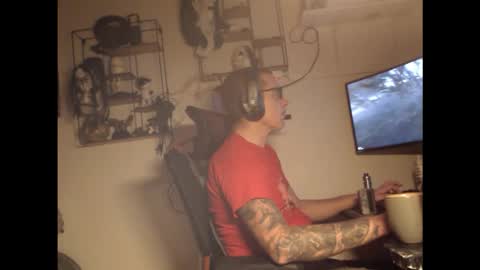 Snapshot of hotkinkytat chatting on 11/23/25, 09:36 hotkinkytat online show from 11/23/25, 09:36