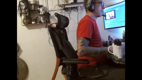 Snapshot of hotkinkytat chatting on 11/24/25, 11:21 hotkinkytat online show from 11/24/25, 11:21