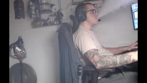 Snapshot of hotkinkytat chatting on 01/18/26, 01:31 hotkinkytat online show from 01/18/26, 01:31