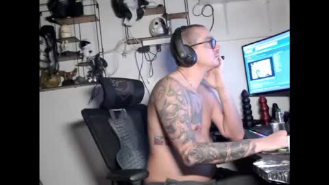 Snapshot of hotkinkytat chatting on 02/05/26, 01:54 hotkinkytat online show from 02/05/26, 01:54