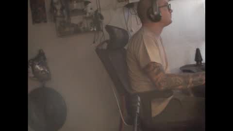 Snapshot of hotkinkytat chatting on 03/04/26, 11:27 hotkinkytat online show from 03/04/26, 11:27