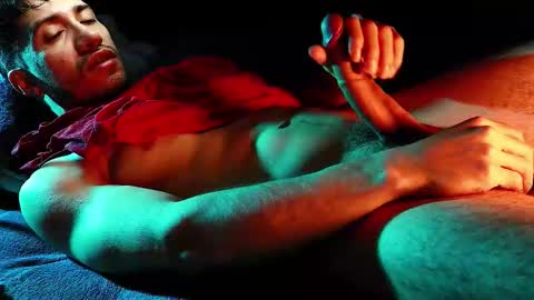 Hotlatinking online show from 01/08/26, 09:22