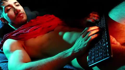 Hotlatinking online show from 05/16/26, 04:09