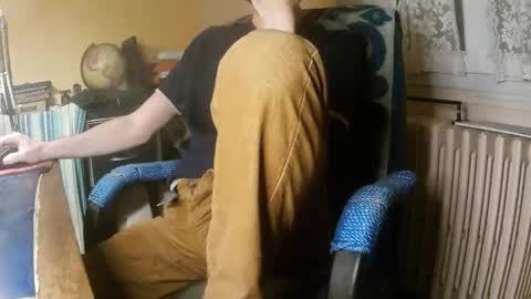 hotleopold online show from 11/25/25, 10:21