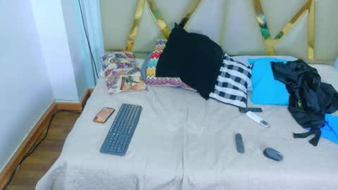 Snapshot of hotlittlechill chatting on 10/23/25, 08:07 hotlittlechill online show from 10/23/25, 08:07