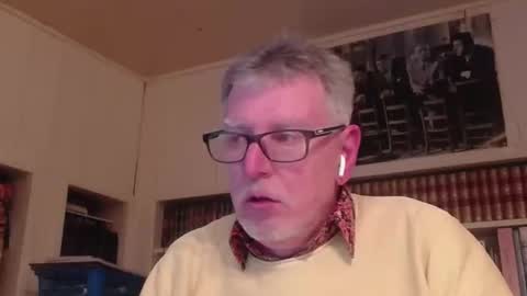 Snapshot of hotlux_54 chatting on 12/24/24, 11:55 hotlux_54 online show from 12/24/24, 11:55