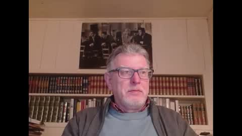 Snapshot of hotlux_54 chatting on 01/18/25, 09:02 hotlux_54 online show from 01/18/25, 09:02