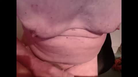 Snapshot of hotlux_54 chatting on 11/19/25, 10:32 hotlux_54 online show from 11/19/25, 10:32