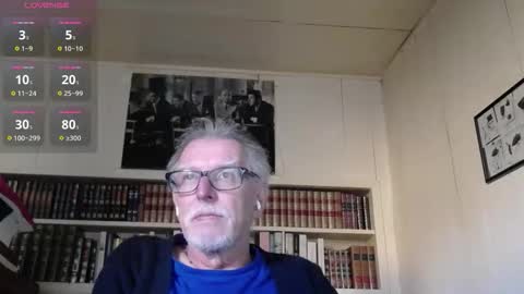 Snapshot of hotlux_54 chatting on 11/22/25, 12:15 hotlux_54 online show from 11/22/25, 12:15