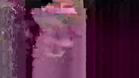 Snapshot of hotlux_54 chatting on 12/20/25, 07:21 hotlux_54 online show from 12/20/25, 07:21