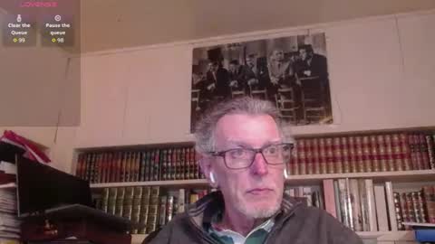 Snapshot of hotlux_54 chatting on 04/18/26, 10:32 hotlux_54 online show from 04/18/26, 10:32