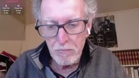Snapshot of hotlux_54 chatting on 04/26/26, 07:33 hotlux_54 online show from 04/26/26, 07:33