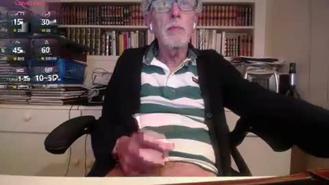 Snapshot of hotlux_54 chatting on 05/01/26, 10:58 hotlux_54 online show from 05/01/26, 10:58