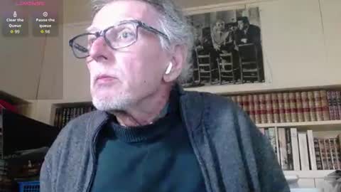Snapshot of hotlux_54 chatting on 05/17/26, 02:57 hotlux_54 online show from 05/17/26, 02:57