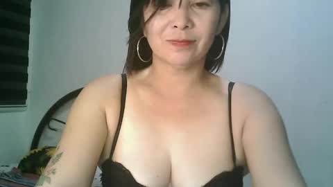 Snapshot of hotmamajen4u chatting on 03/26/26, 12:50 hotmamajen4u online show from 03/26/26, 12:50