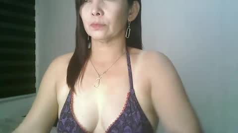 Snapshot of hotmamajen4u chatting on 05/02/26, 03:22 hotmamajen4u online show from 05/02/26, 03:22