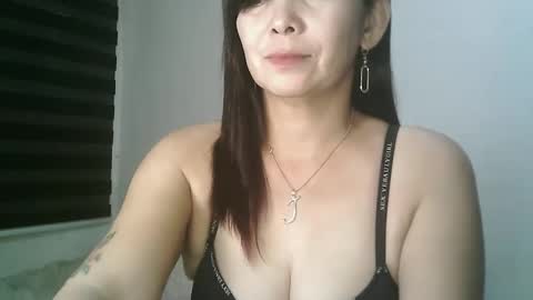 Snapshot of hotmamajen4u chatting on 05/03/26, 11:33 hotmamajen4u online show from 05/03/26, 11:33