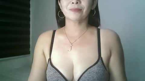 Snapshot of hotmamajen4u chatting on 05/08/26, 02:50 hotmamajen4u online show from 05/08/26, 02:50