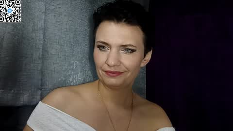 hotmamaqueen234 online show from 05/05/26, 08:17