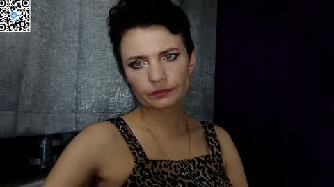 hotmamaqueen234 online show from 05/07/26, 07:52